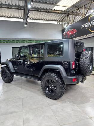 JEEP WRANGLER 3.8 UNLIMITED SPORT 4X4 CAPOTA DUPLA V6 GASOLINA 4P AUTOMÁTICO JEEP WRANGLER 3.8 UNLIMITED SPORT 4X4 CAPOTA DUPLA V6 GASOLINA 4P AUTOMÁTICO